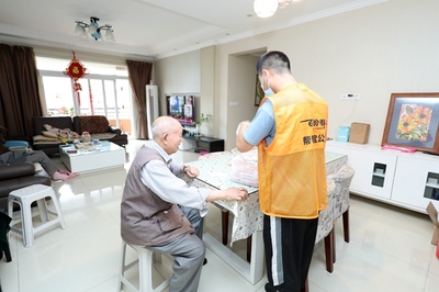 重慶 “家門口”養老從愿景走向現實，6198家服務設施織密幸福網